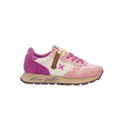 Vintage Sneakers mit Einzigartigen Details