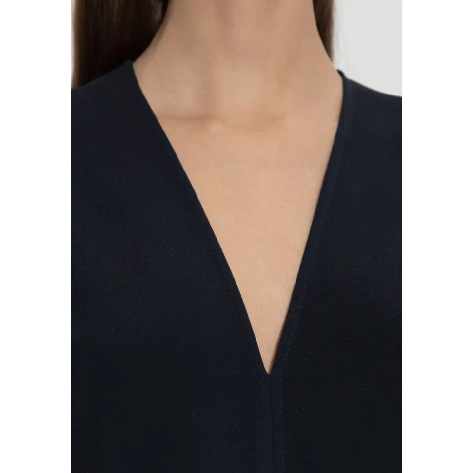 V-neck Kleid