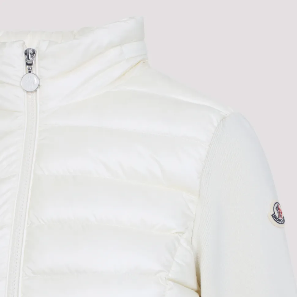 Weiße Wolljacke mit Feder-Einsatz