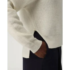 Woll- und Kaschmirpullover