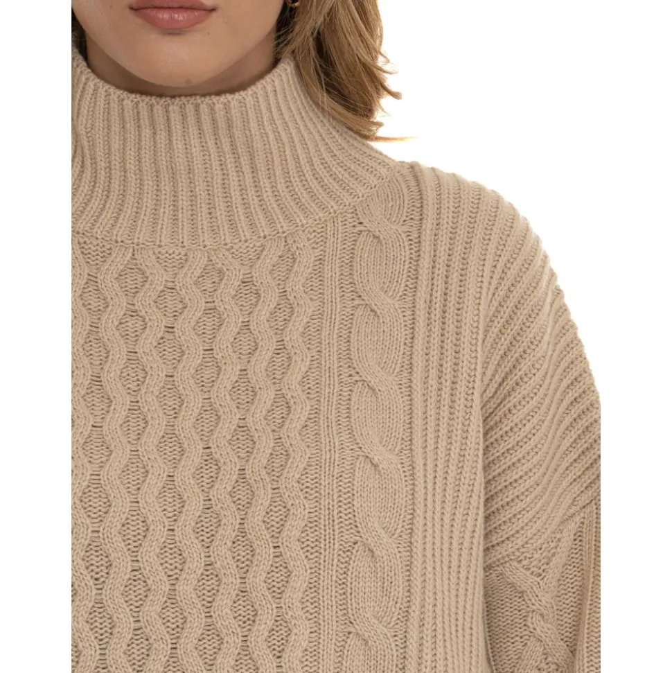 Woven Effect Veneto Pullover mit Schlitzen